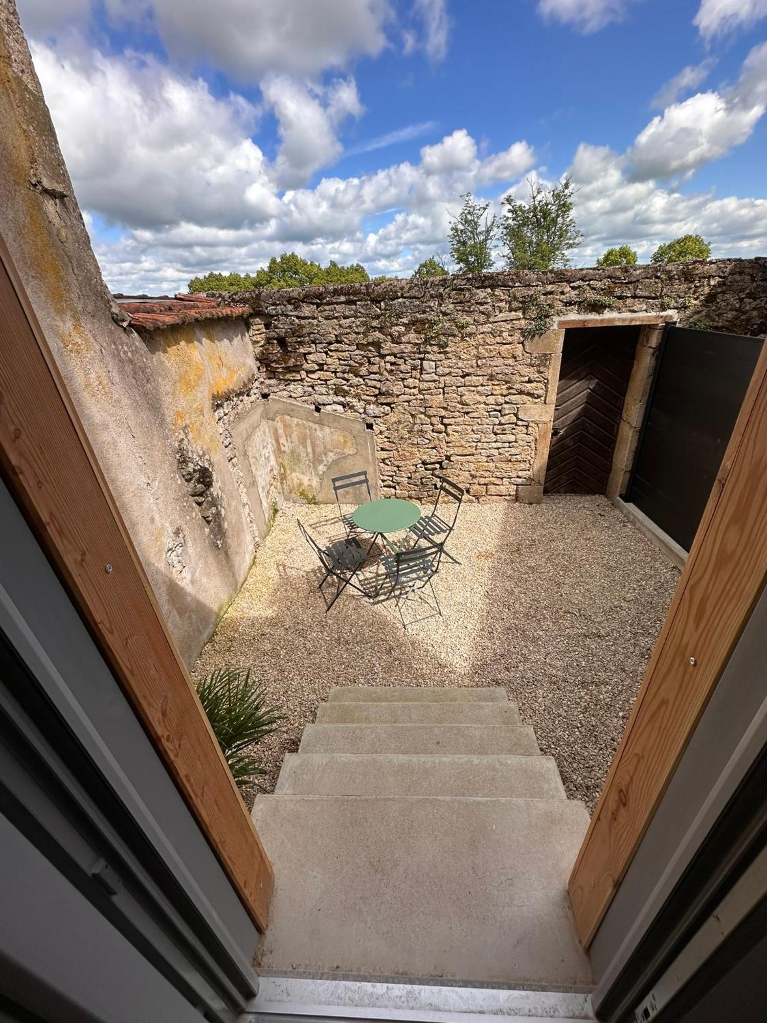 Ferienwohnung Les Remparts Langres Exterior foto