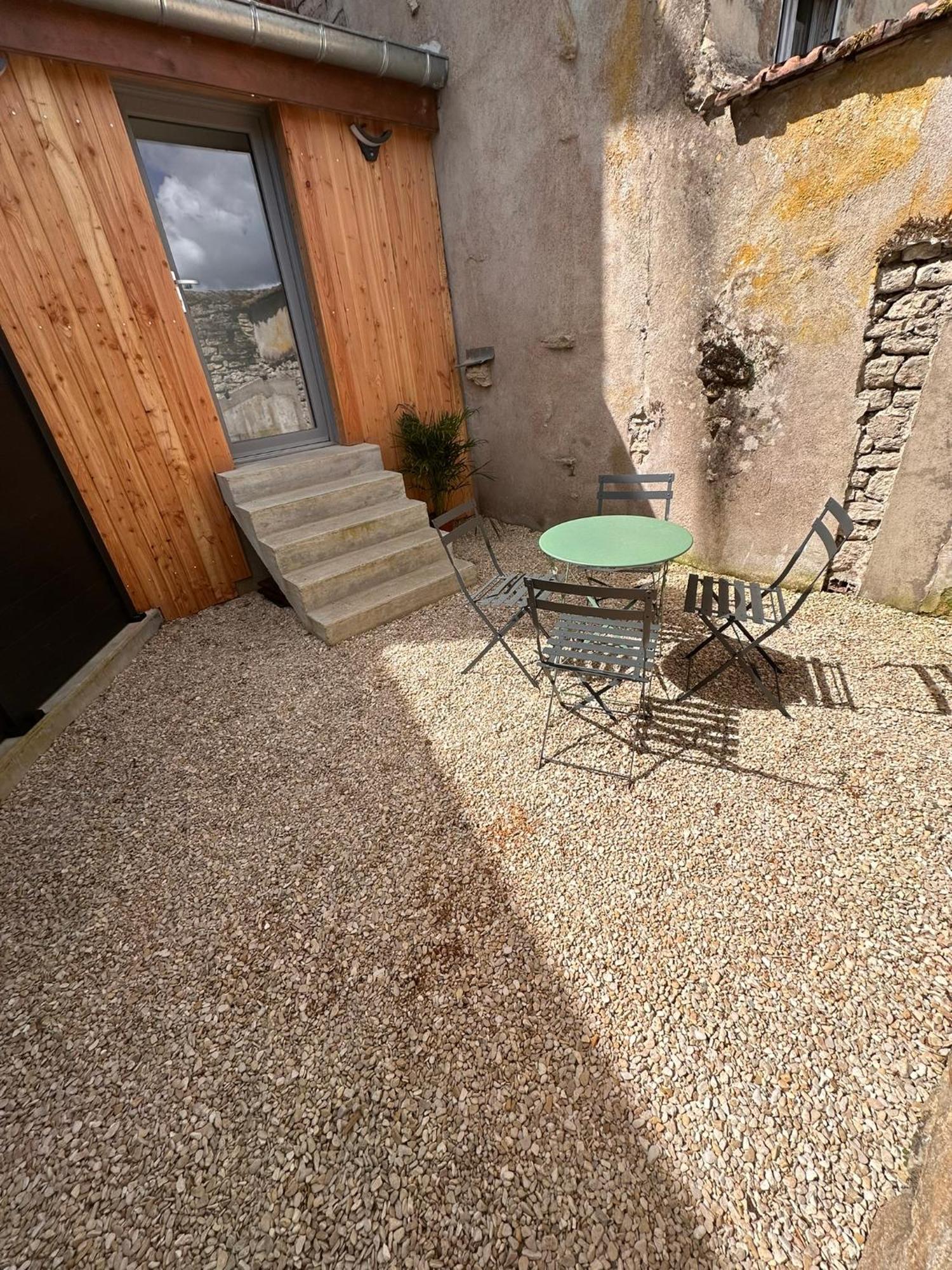 Ferienwohnung Les Remparts Langres Exterior foto